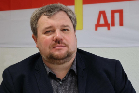 «Мы возвращаемся в советские времена, когда любая заграничная командировка сопровождалась тщательной проверкой со стороны спецслужб»