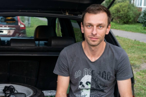 Конвейер репрессий. Минского айтишника осудили за «экстремизм». Коул заверил, что впереди «еще больше» освобождений политзаключенных